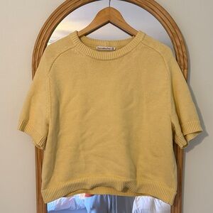 Abercrombie & Fitch Light Yellow Knit Sweater